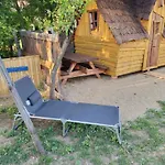 Les Du Veau Campsite Morannes sur Sarthe-Daumeray