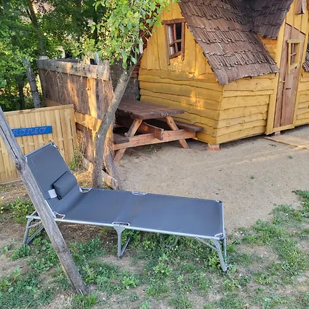 Les Du Veau Campingplatz Morannes sur Sarthe-Daumeray
